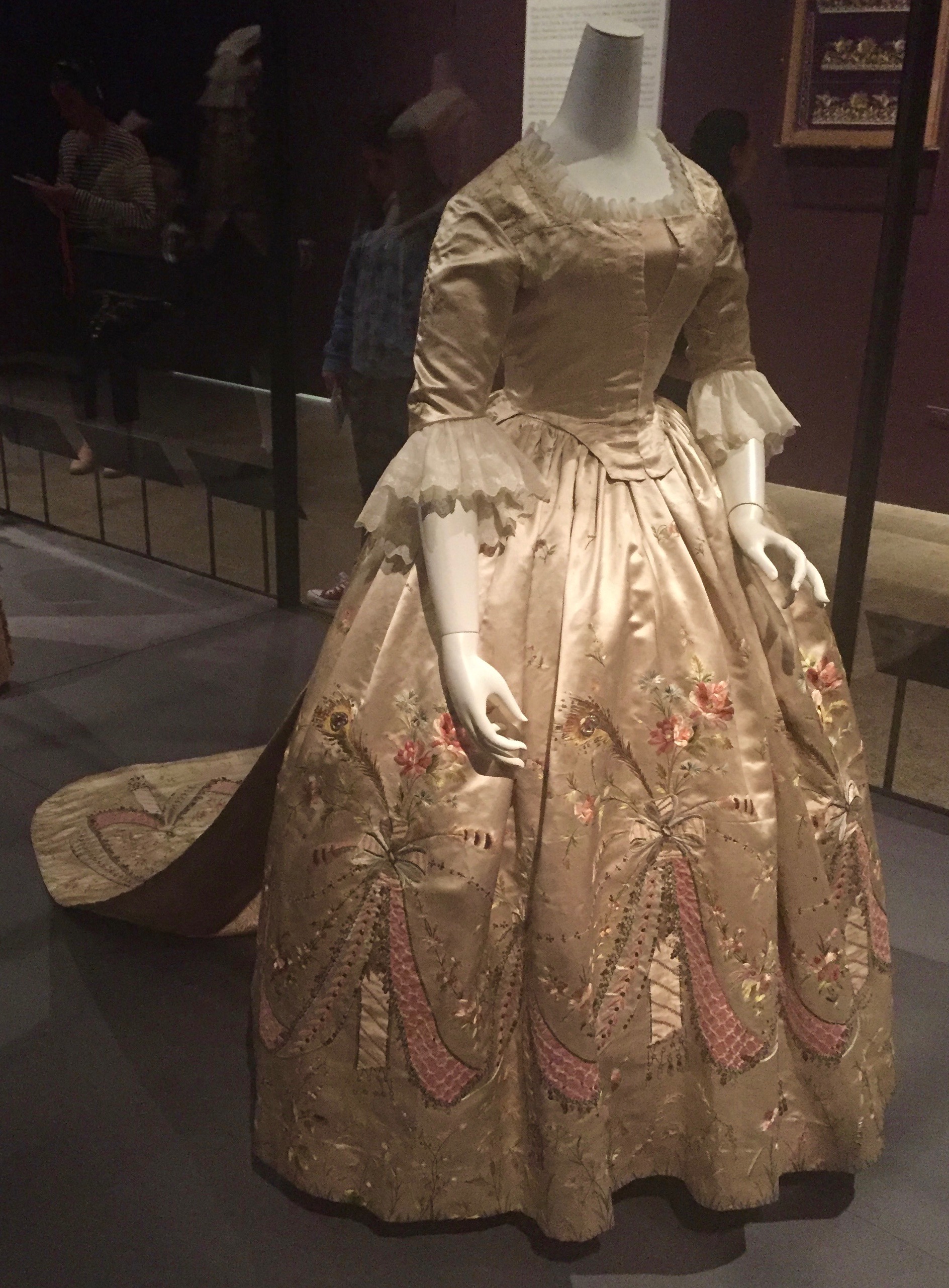 How To Dress When Visiting Versailles – An 18th Century Fashion Show ...